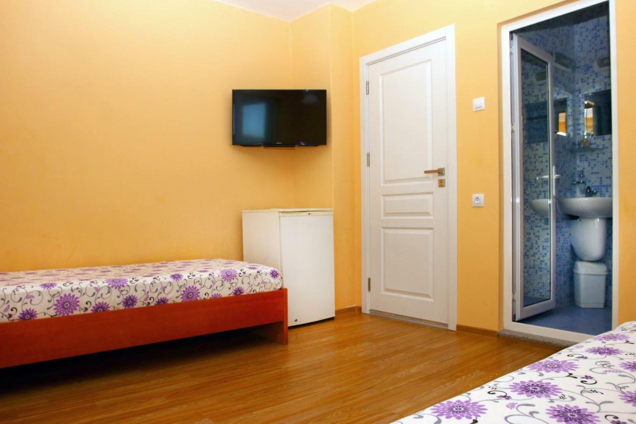 Hotel Hedi Sozopol Esterno foto